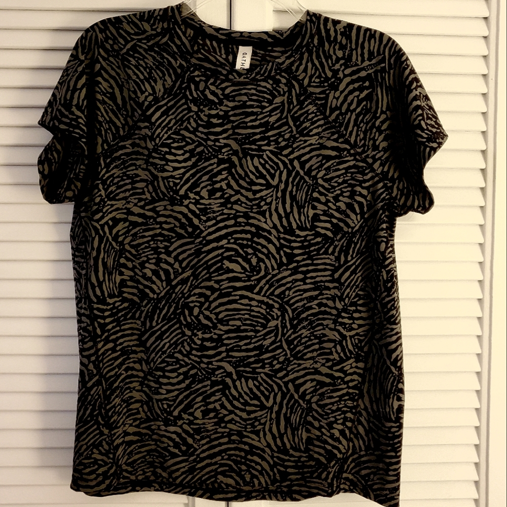 ATHLETA  BLACK & GREY TOP